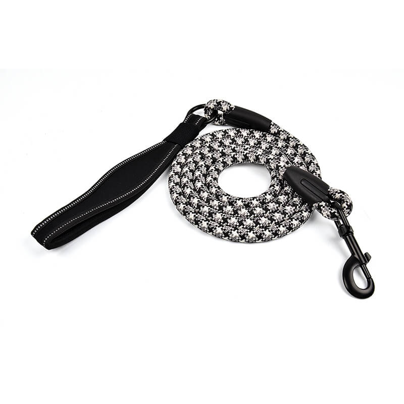 Nylon Reflective Rope Dog Leash Widening Handle